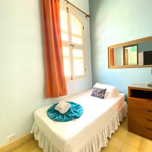 Habitación con 2 Camas Individuales